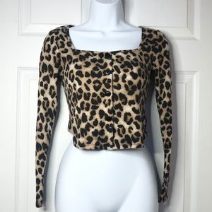 Leopard top